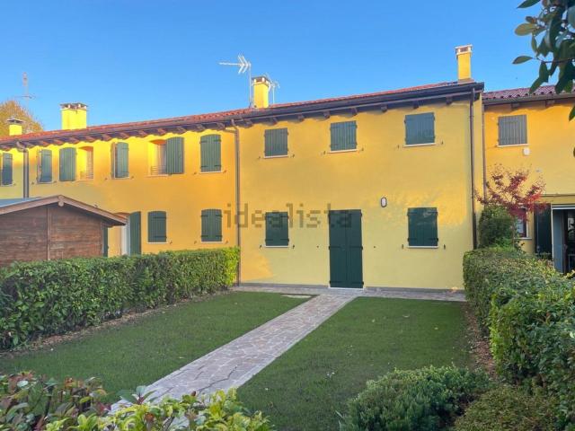 Villetta a schiera in vendita di 145 m² in Via dei Colli, 100