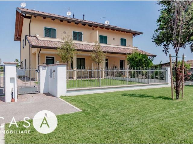 Villetta a schiera in vendita di 145 m² in Via Diegaro Pievesestina, 2849
