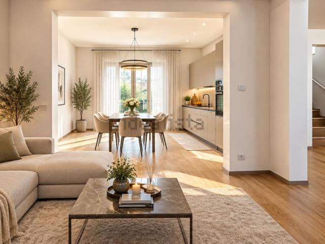 Villetta a schiera in vendita di 145 m² in Via Flavio Gioia