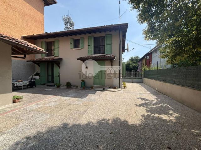 Villetta a schiera in vendita di 145 m² in Via Molino di Sopra, 3