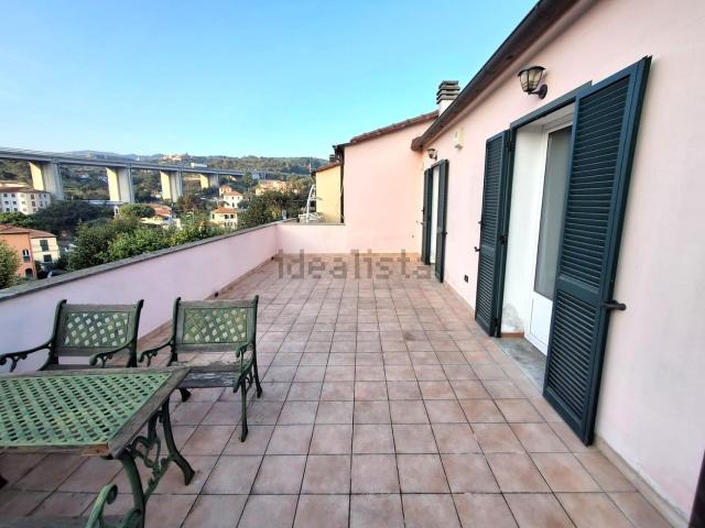 Villetta a schiera in vendita di 145 m² in Via Marte, 65
