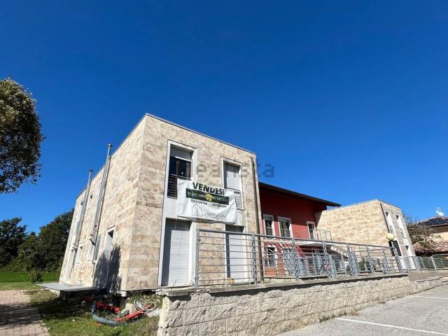 Villetta a schiera in vendita di 145 m² in Via Palmiro Togliatti, 161