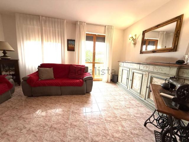 Villetta a schiera in vendita di 145 m² in Via XXV Aprile