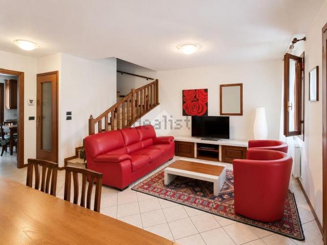 Villetta a schiera in vendita di 145 m² in Strada dei Vido, 10