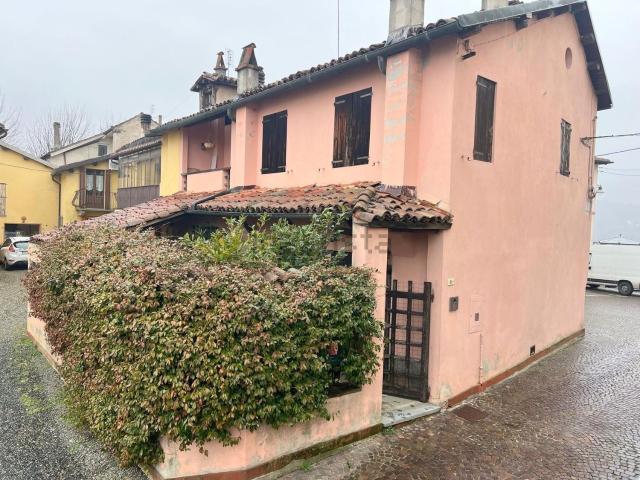 Villetta a schiera in vendita di 146 m² in Via Federico Brofferio