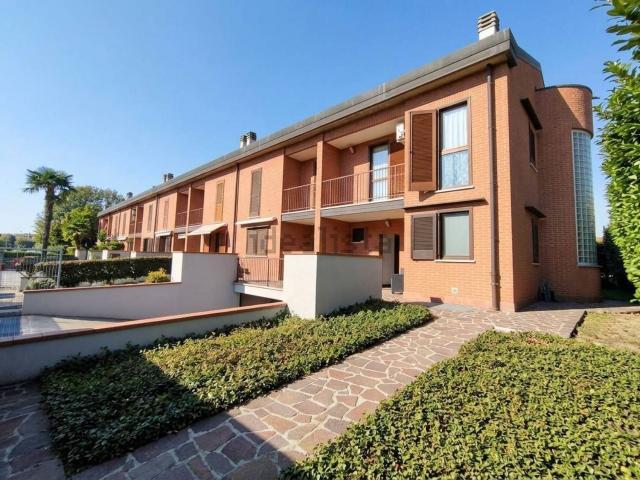 Villetta a schiera in vendita di 146 m² in Via Privata C. T. Lucrezio