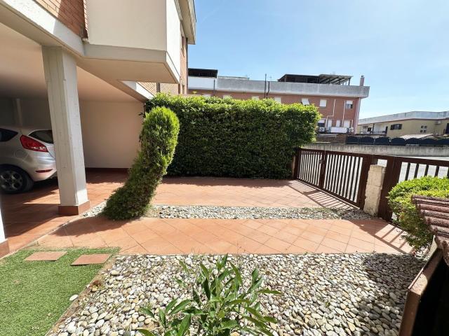 Villetta a schiera in vendita di 147 m² in Via Corot