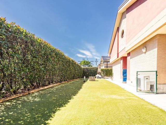 Villetta a schiera in vendita di 147 m² in Via Damiano Chiesa, 26