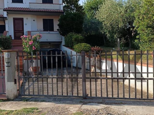 Villetta a schiera in vendita di 147 m² in Via Fratelli Rosselli, 13