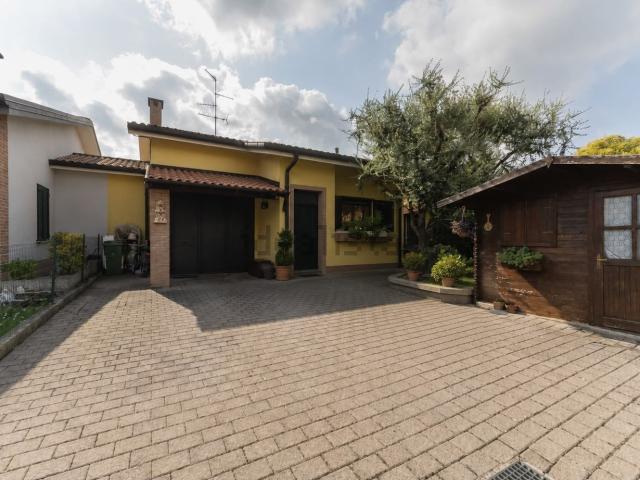 Villetta a schiera in vendita di 147 m² in Via Sandro Pertini, 20