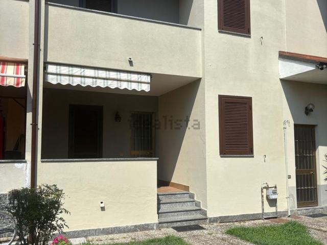 Villetta a schiera in vendita di 148 m² in Via Circonvallazione