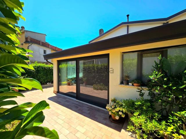 Villetta a schiera in vendita di 148 m² in Via del Rastello, 6