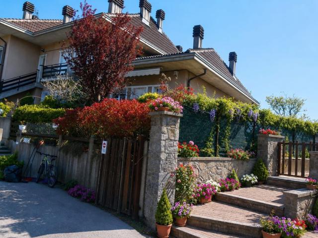Villetta a schiera in vendita di 149 m² in Via Alba, 2