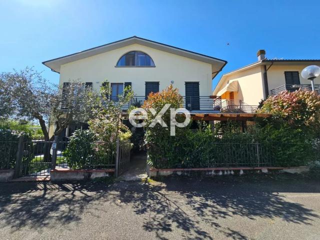 Villetta bifamiliare in vendita di 149 m²