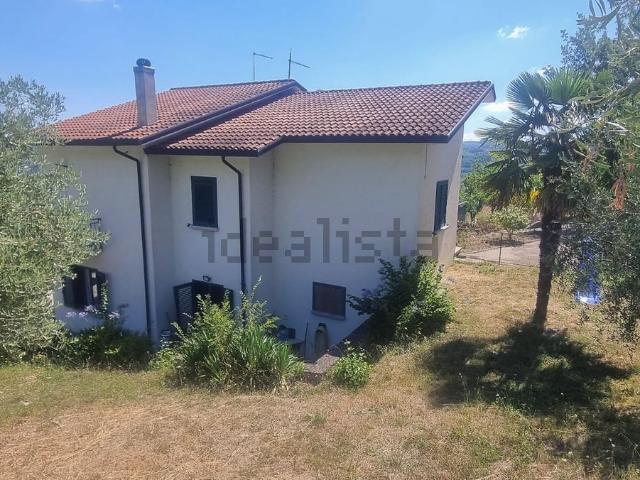 Villetta a schiera in vendita di 149 m² in Contrada Saraceno, 25