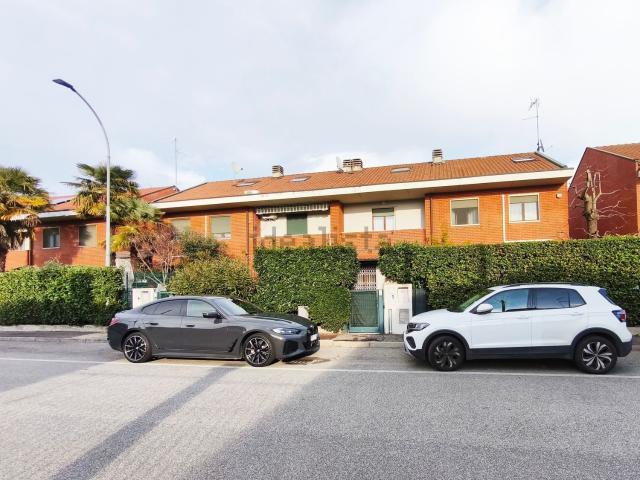 Villetta a schiera in vendita di 150 m²