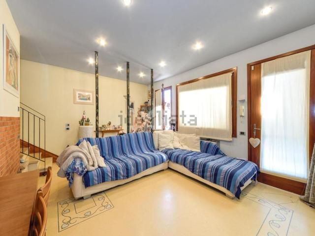 Villetta a schiera in vendita di 150 m² in Via Cappelletta Centro, 9