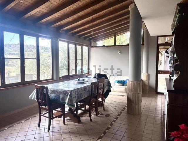 Villetta a schiera in vendita di 150 m² in Via Castelsecco