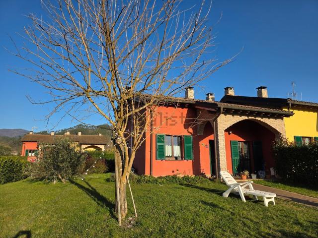Villetta a schiera in vendita di 150 m² in Via Antica Romana, 45