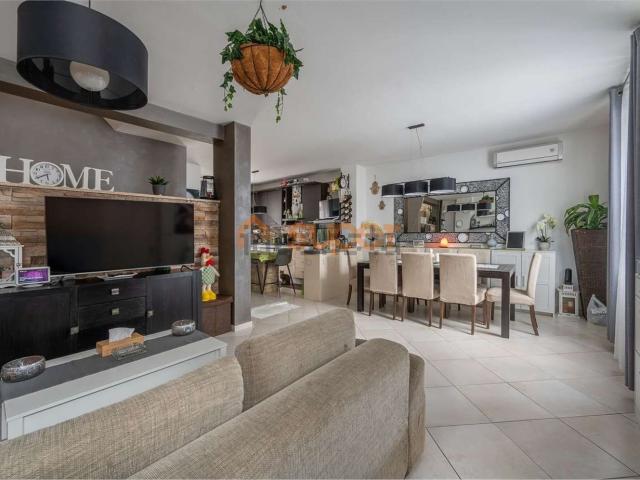 Villetta a schiera in vendita di 150 m² in Via Andrea Costa