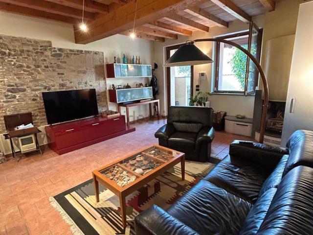 Villetta a schiera in vendita di 150 m² in Via Augusto Franzoj, 6