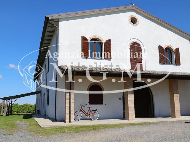 Villetta a schiera in vendita di 150 m² in Via Barbata