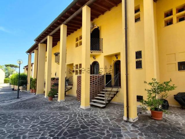 Villetta a schiera in vendita di 150 m² in Via Giuseppe Lazzati, 185