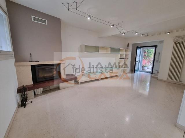 Villetta a schiera in vendita di 150 m² in Via Giuseppe Parini