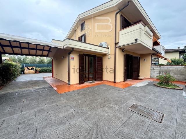 Villetta a schiera in vendita di 150 m² in Via Giordano Bruno