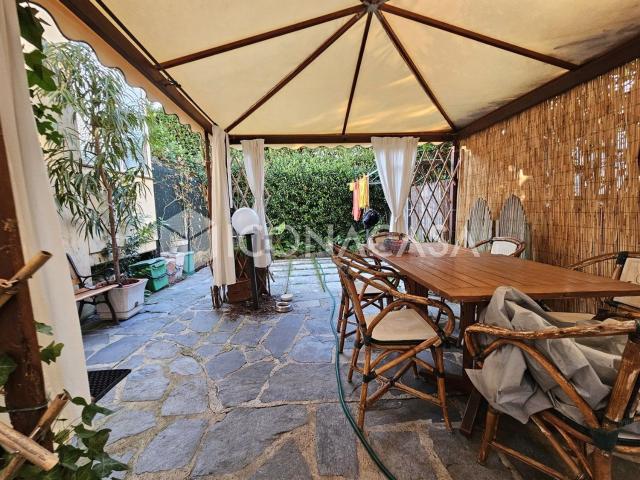 Villetta a schiera in vendita di 150 m² in Via Giovanni Amendola