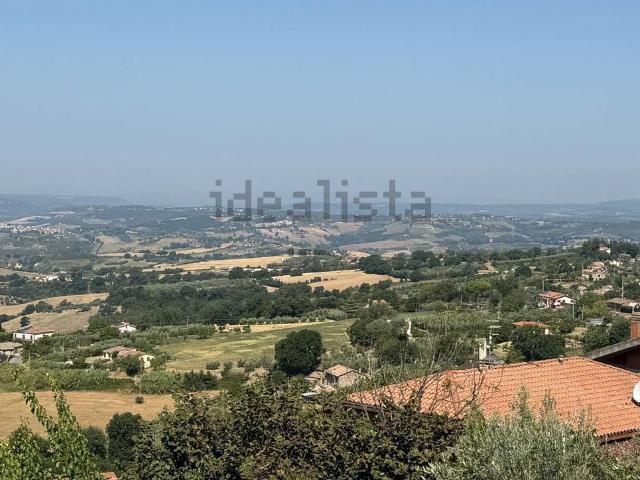 Villetta a schiera in vendita di 150 m² in Via degli Ulivi, 5