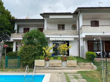 Villetta a schiera in vendita di 150 m² in Via del Lavoro, 1