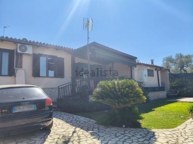 Villetta a schiera in vendita di 150 m² in Via Delle Pietre Piane, 12