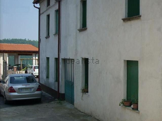 Villetta a schiera in vendita di 150 m² in Via E. Casara