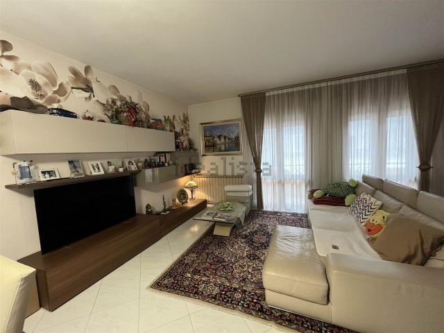 Villetta a schiera in vendita di 150 m² in Via F. Pigafetta