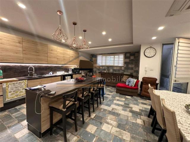 Villetta a schiera in vendita di 150 m² in Via Francesco Crispi