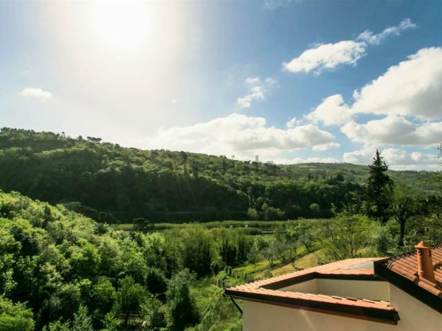 Villetta a schiera in vendita di 150 m² in Via Fratelli Buricchi