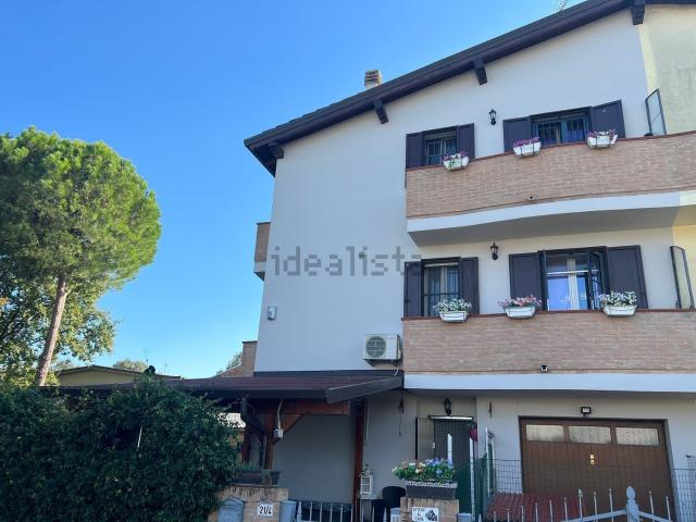 Villetta a schiera in vendita di 150 m² in Via Lelio Basso, 21