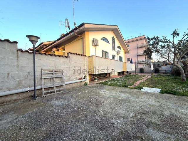 Villetta a schiera in vendita di 150 m² in Via Massa di San Giuliano, 294