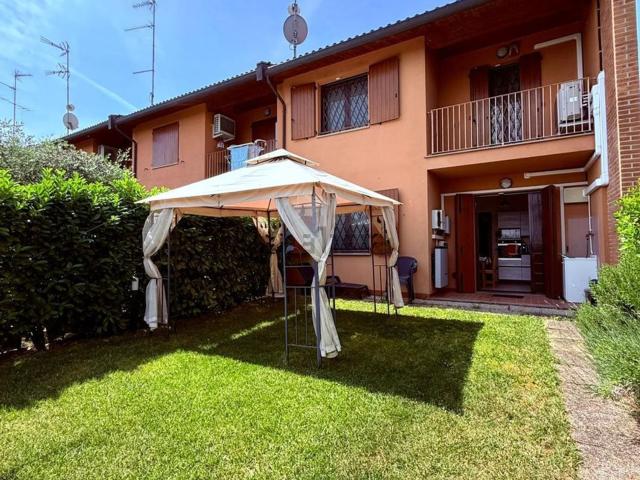 Villetta a schiera in vendita di 150 m² in Via San Mamante, 77