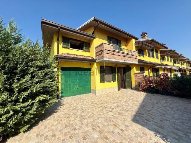 Villetta a schiera in vendita di 150 m² in Via Umberto Terracini, 24