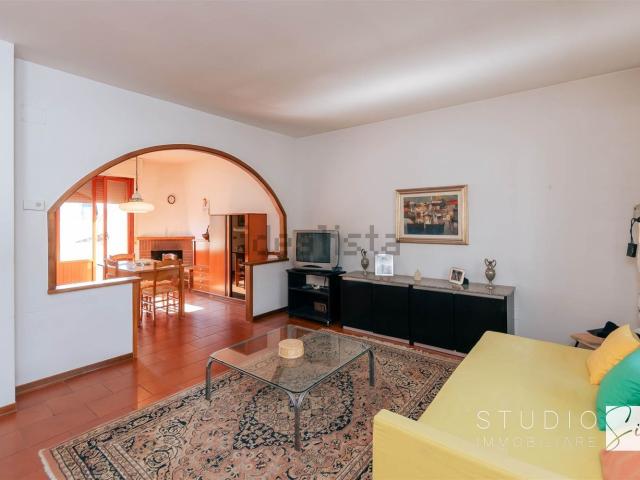 Villetta a schiera in vendita di 150 m² in Via Ugo Foscolo