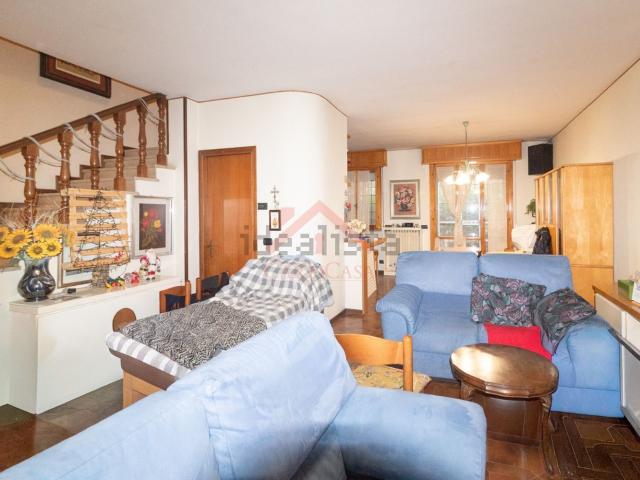 Villetta a schiera in vendita di 150 m² in Via Vienna, 11
