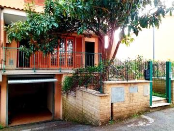Villetta a schiera in vendita di 150 m² in Viale degli Ulivi