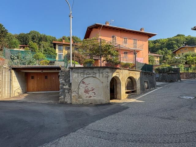 Villetta a schiera in vendita di 150 m² in Frazione Bulliana, 90