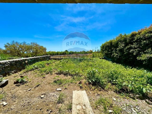Villetta a schiera in vendita di 270 m² in Strada 12 Torre Archirafi