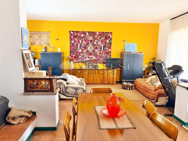Villetta a schiera in vendita di 150 m² in Strada dei Loggi