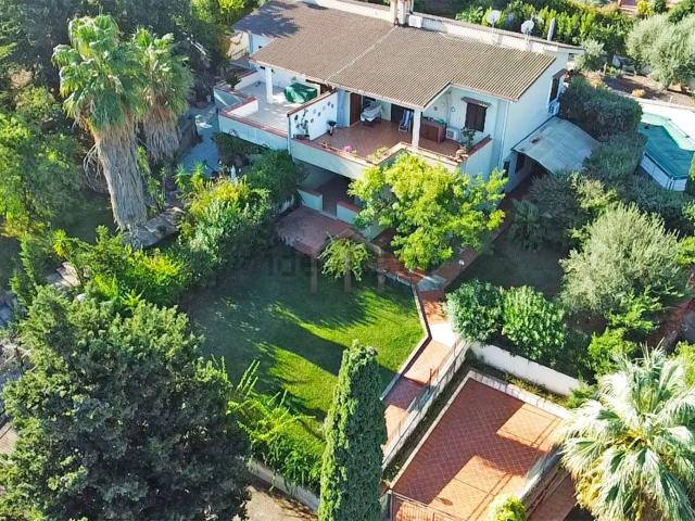 Villetta a schiera in vendita di 150 m² in Strada Intercomunale 12