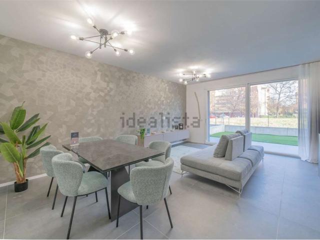 Villetta bifamiliare in vendita di 160 m² in Via Costante Rebucci