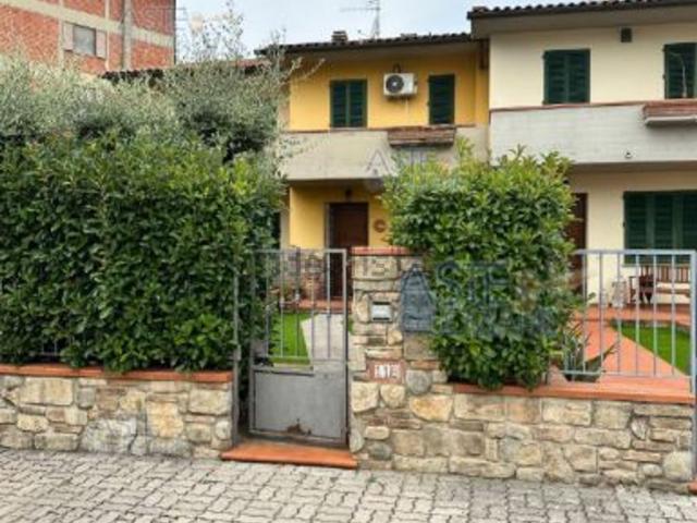 Villetta a schiera in vendita di 152 m² in Via Antonio Pacinotti, 11